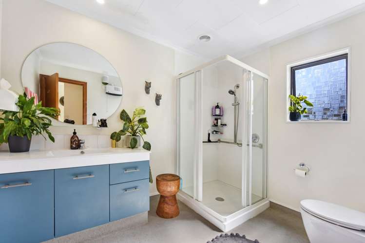 2/4 Byron Place Stoke_12