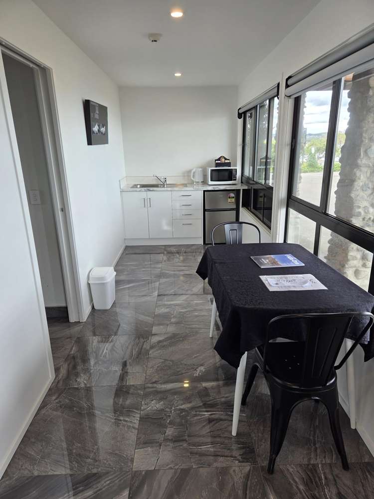 100 Lake Terrace Taupo_7