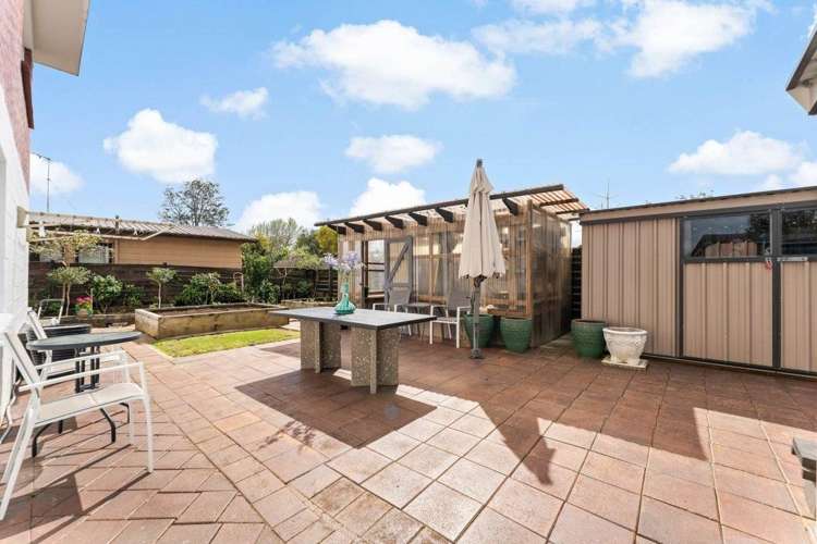 84 Gossamer Drive Pakuranga Heights_24