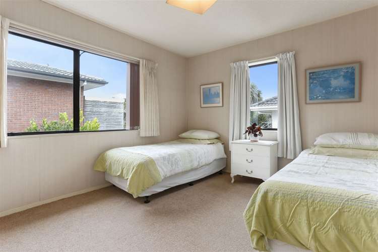11 Bosnyak Drive Te Atatu South_8