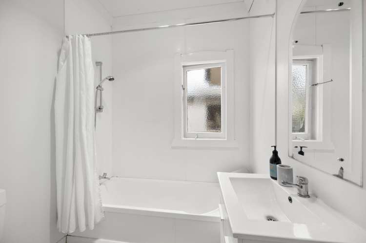 106 Meeanee Road Taradale_10