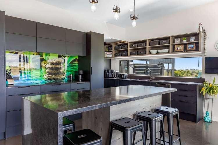 57 Beechwood Road Feilding_12