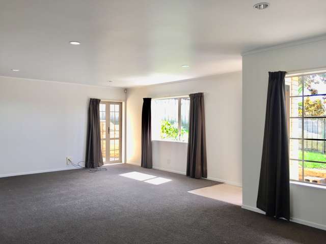 12 Plumstead Rise Glen Eden_4