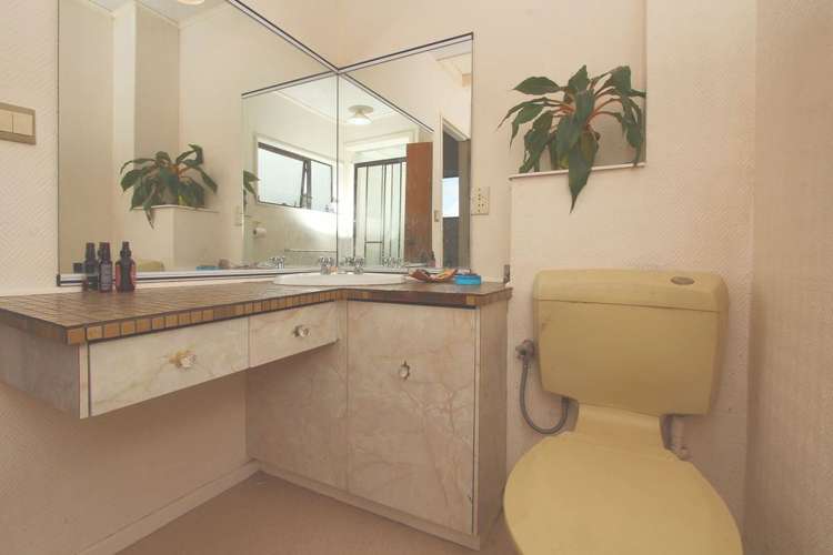 12 Naver Place Papakowhai_14