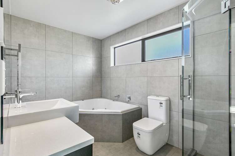 21 Greenlink Rise Long Bay_17