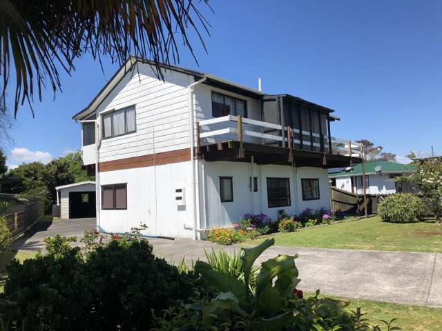 6 Charles Miller Court Clarks Beach_2