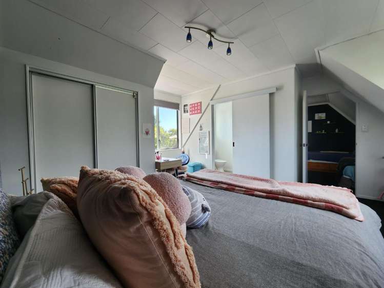 1138 South Road Oakura_16