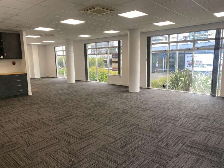 Suite 1, 443 Lake Road Takapuna_4