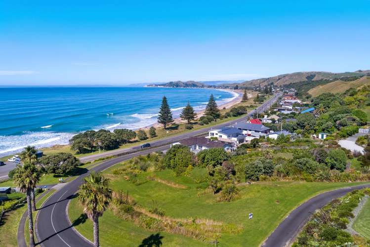 Lot 2 DP 568079, Sirrah Street Okitu_6