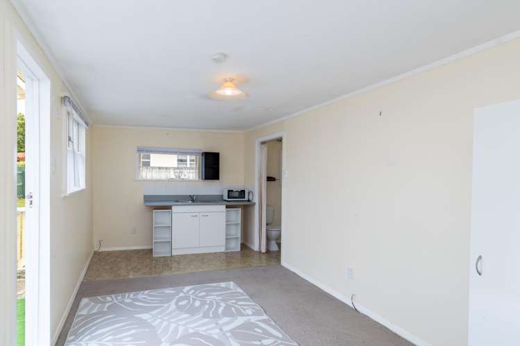 6 Willow Grove Ebdentown_18