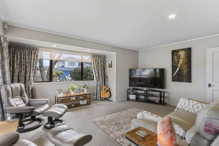 12 Kurnell Drive Botany Downs_8