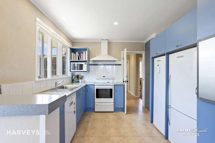 120 Vodanovich Road Te Atatu South_7