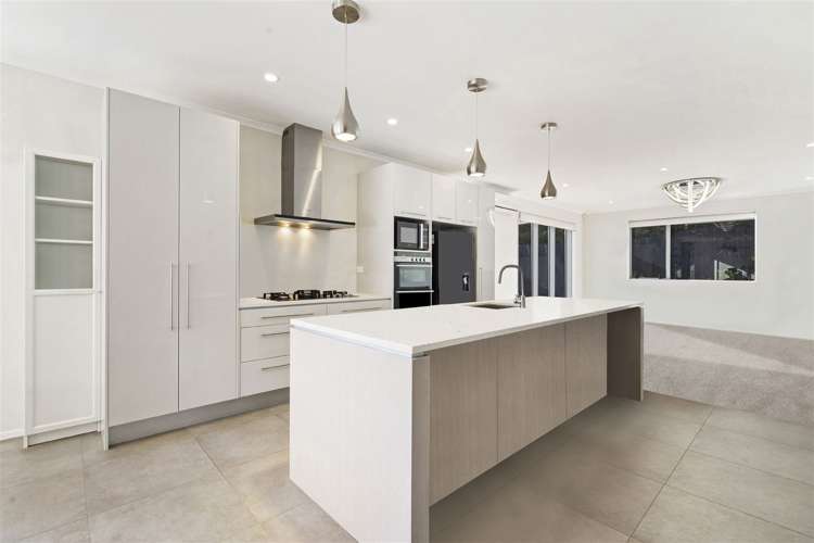 69 Mackay Drive Greenhithe_6