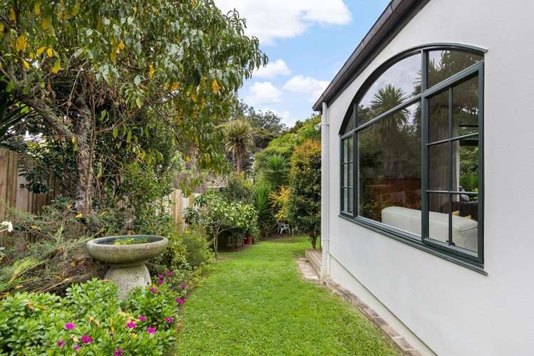 2/8 Tui Glen Road Birkenhead_5