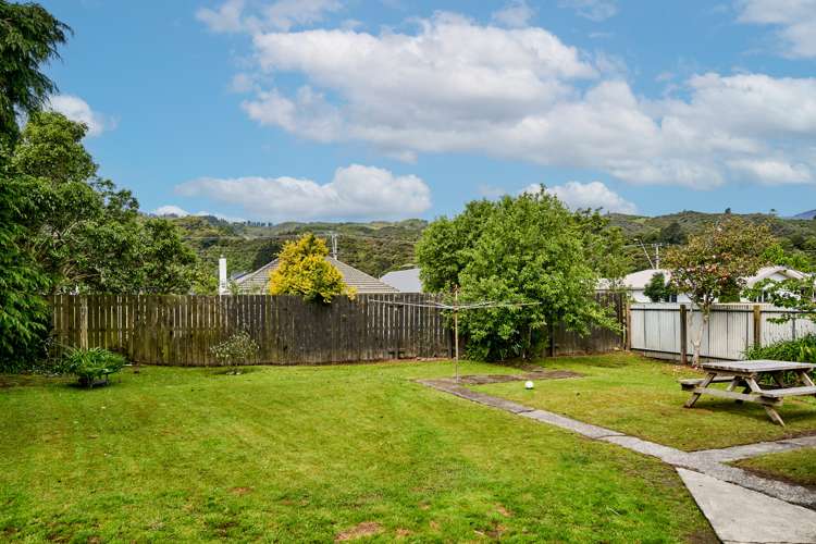 9 Bledisloe Crescent Wainuiomata_17