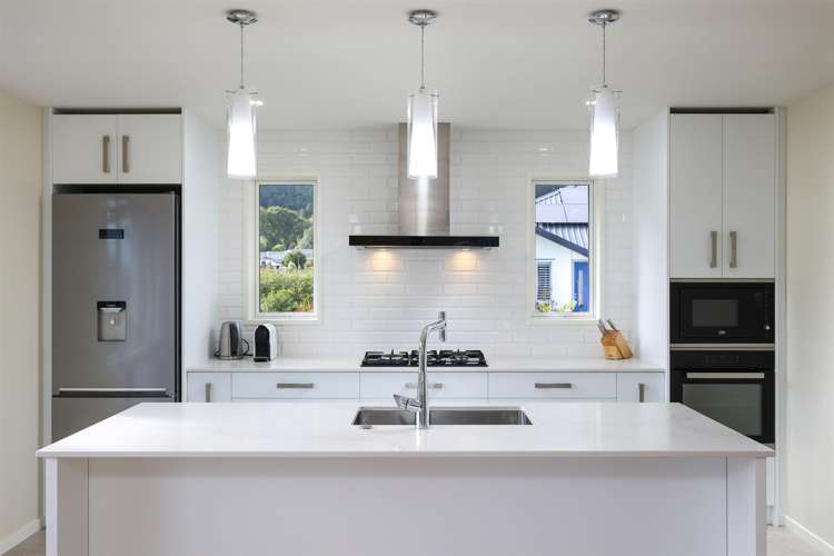 11 Elderberry Lane Stoke_13