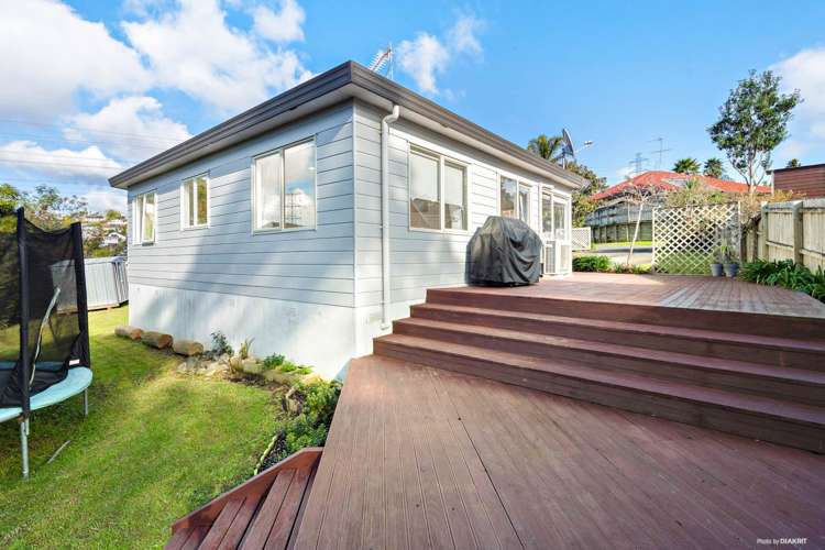 21 Broadfield Street Massey_13