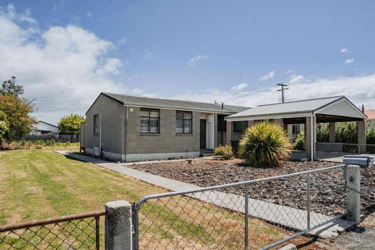 62 Ajax Street Milton_1