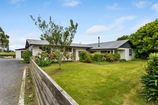 178 Waikawa Beach Road Manakau_1