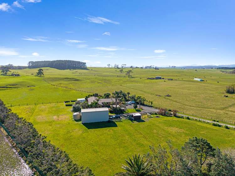 242 Baylys Coast Road Dargaville_34