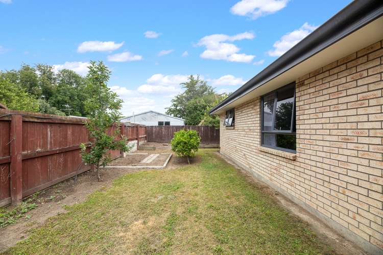 38b Dillons Point Road Islington_24