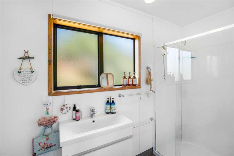 6 Merehai Place Snells Beach_16