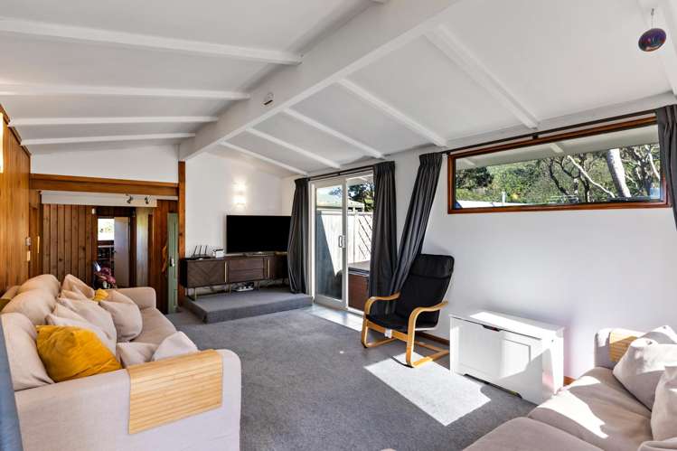 84 Thurleigh Grove Karori_6