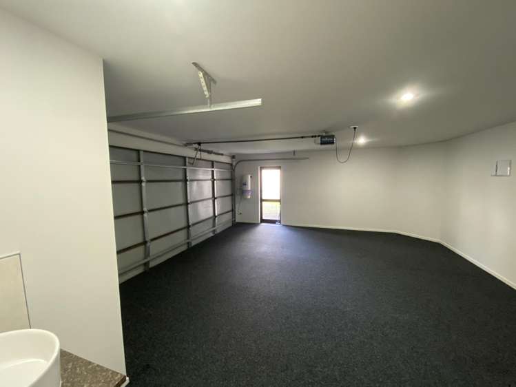 16 Lomas way Albany_19