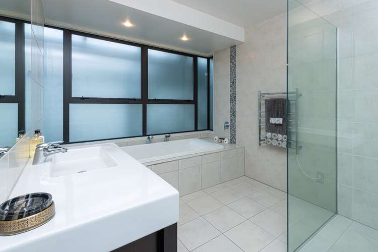 10 Kowhai Road Campbells Bay_27