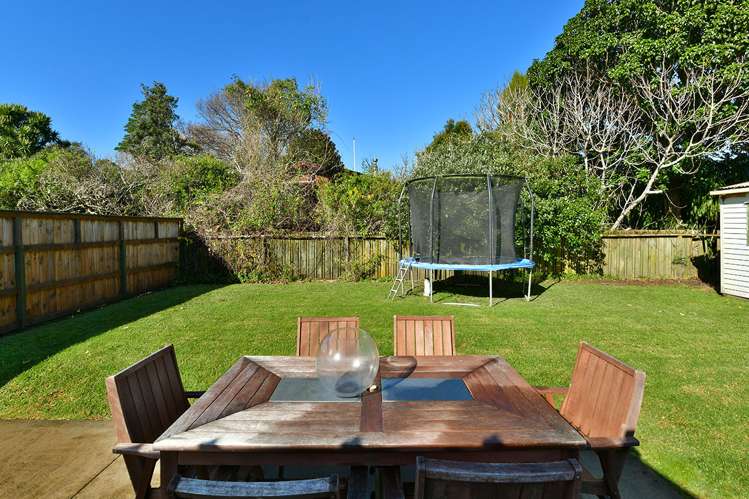 2/92 Florence Avenue Orewa_14