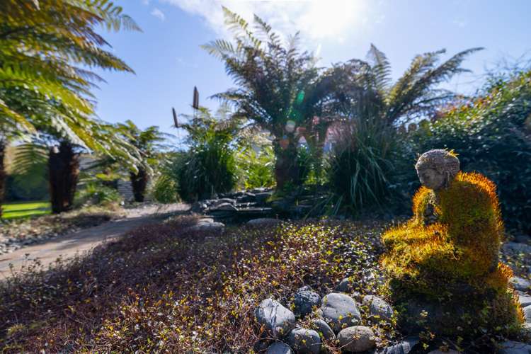 6 Shadbolt Drive Leamington_20