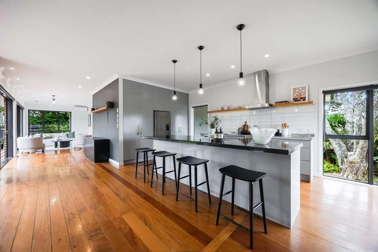 35 Rock Isle Road Torbay_13