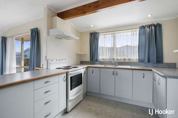 12 Carrick Robertson Place_5