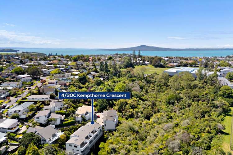 4/30C Kempthorne Crescent_1