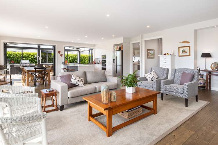 13 Sandpiper Avenue Point Wells_10