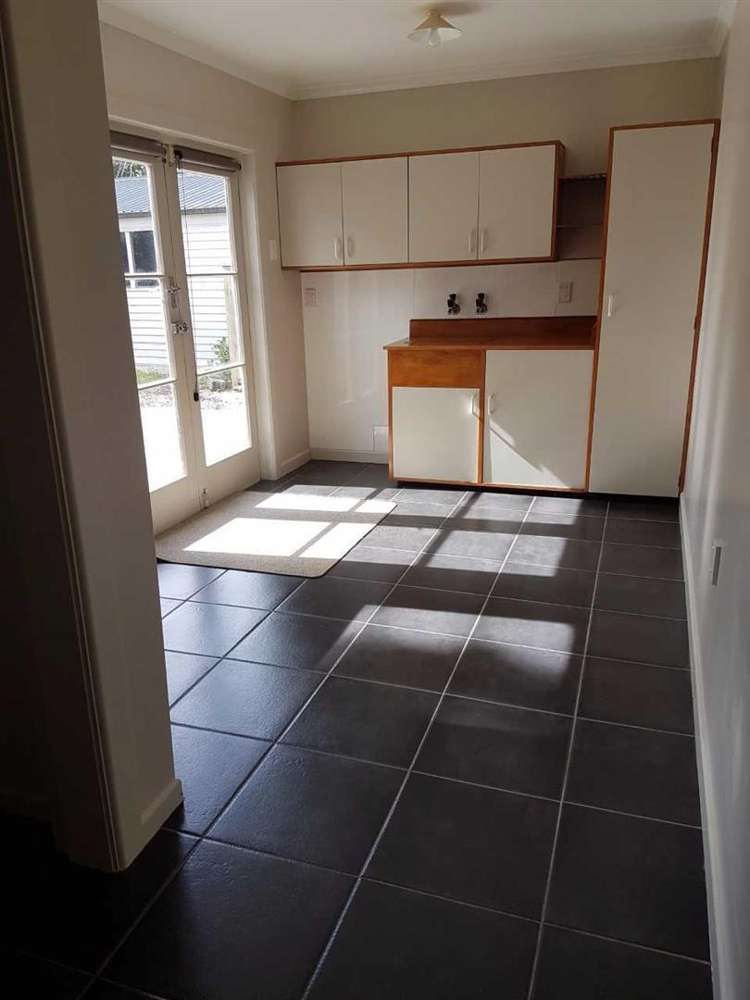 8 Mahuri Road Otatara_11