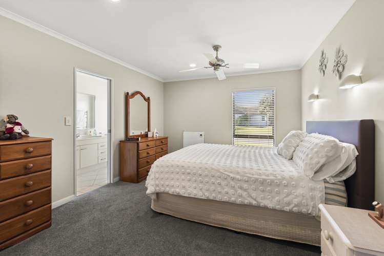 33 Mauritius Key Papamoa_11