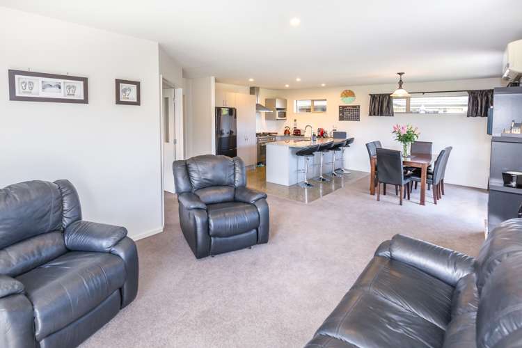 7 Millesimes Way Yaldhurst_6