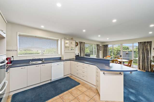 4 Devon Crescent Darfield_4