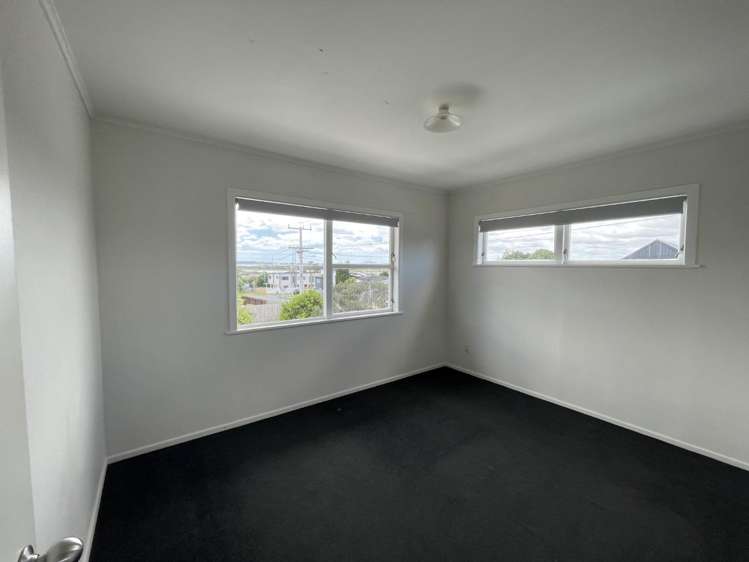 1/98 Tirimoana Road 1802_11