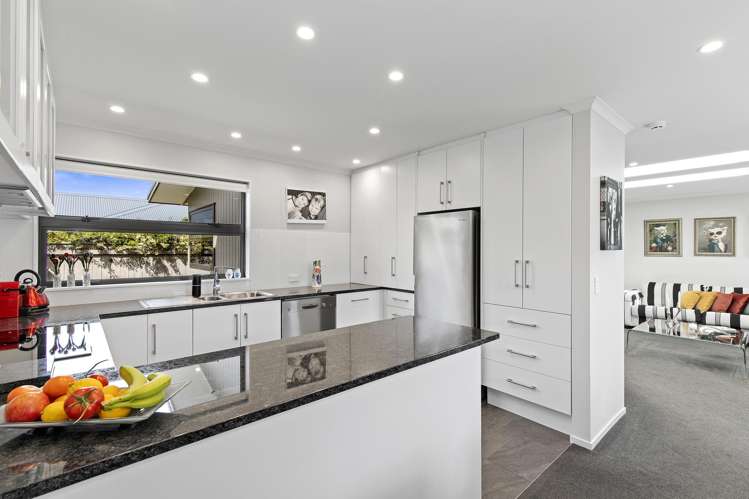 13 Cataldo Mews Avalon_9