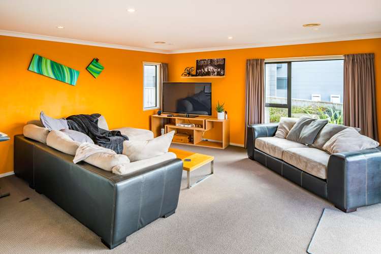 14 Aoraki Rise Aotea_6