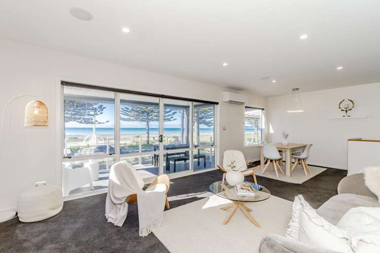 563 Marine Parade Napier South_5