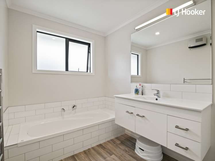 78 Severn Street Green Island_14