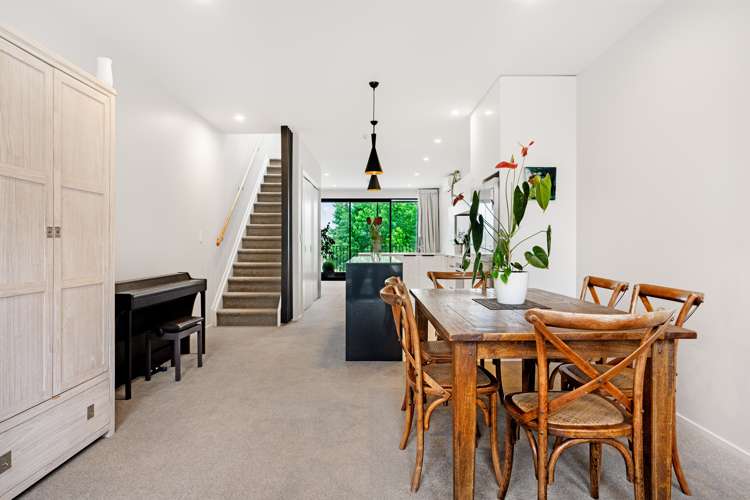 21/4 Stables Lane Silverdale_7