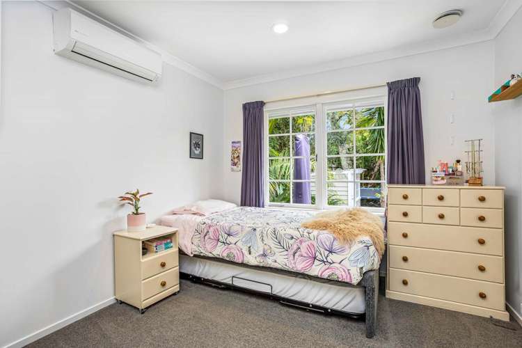 78 Rosario Crescent Red Beach_12