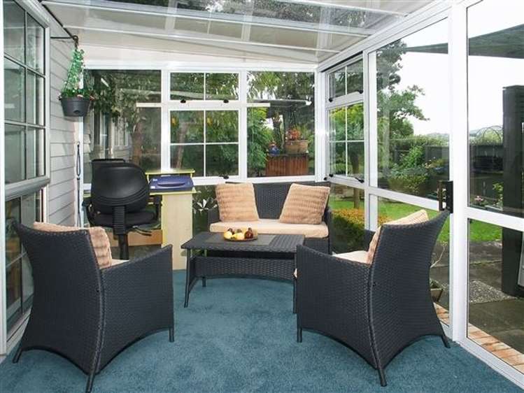 2 Thurso Grove Papakowhai_18