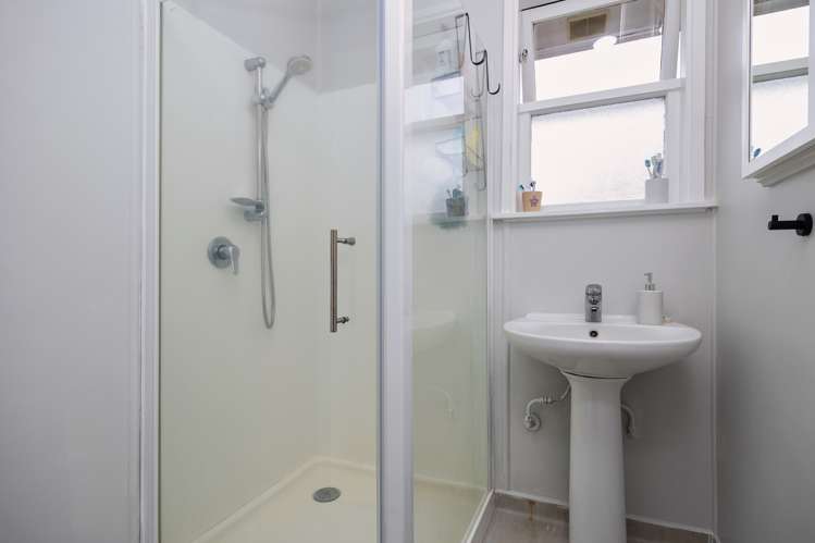 10 Hallam Street Mount Albert_19