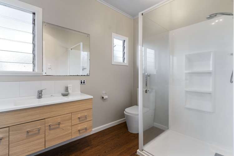 64 Yeovil Road Te Atatu Peninsula_12