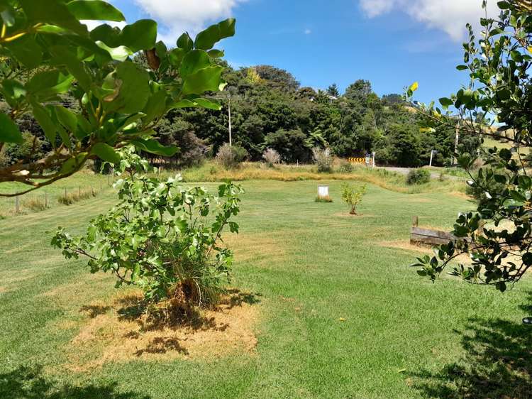 4 Cemetery Road Kuaotunu_8